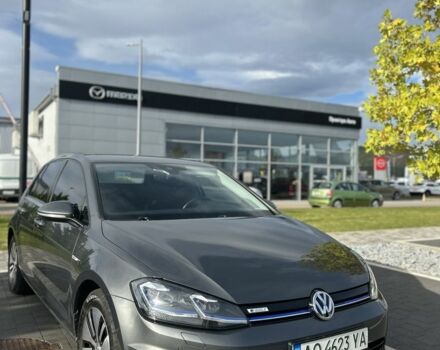 Серый Фольксваген Гольф, объемом двигателя 0 л и пробегом 180 тыс. км за 13500 $, фото 1 на Automoto.ua