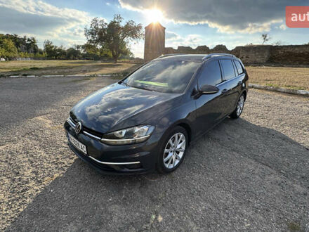 Фольксваген Гольф 2017 в Белгород-Днестровском на Automoto.ua Серый Фольксваген Гольф, объемом двигателя 1.6 л и пробегом 299 тыс. км за 13000 $, фото 1 на Automoto.ua