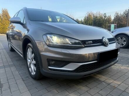 Фольксваген Гольф 2017 у Ужгороді на Automoto.ua Сірий Фольксваген Гольф, об'ємом двигуна 2 л та пробігом 79 тис. км за 7800 $, фото 1 на Automoto.ua
