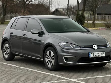 Серый Фольксваген Гольф, объемом двигателя 0 л и пробегом 128 тыс. км за 12300 $, фото 1 на Automoto.ua