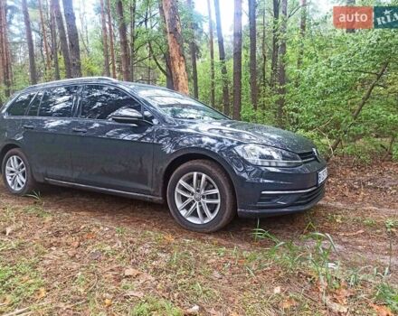 Серый Фольксваген Гольф, объемом двигателя 1.6 л и пробегом 247 тыс. км за 13500 $, фото 1 на Automoto.ua