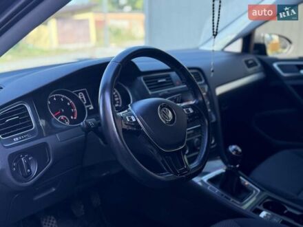 Серый Фольксваген Гольф, объемом двигателя 1.4 л и пробегом 90 тыс. км за 14750 $, фото 1 на Automoto.ua