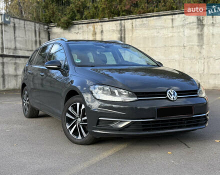 Серый Фольксваген Гольф, объемом двигателя 2 л и пробегом 249 тыс. км за 15850 $, фото 1 на Automoto.ua