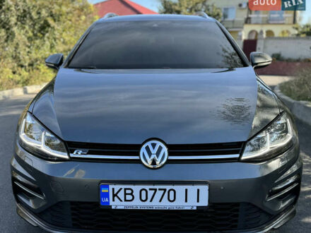 Фольксваген Гольф 2019 у Вінниці на Automoto.ua Сірий Фольксваген Гольф, об'ємом двигуна 1.97 л та пробігом 241 тис. км за 18000 $, фото 1 на Automoto.ua