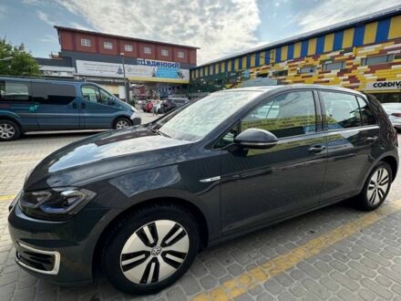 Сірий Фольксваген Гольф, об'ємом двигуна 0 л та пробігом 48 тис. км за 17270 $, фото 1 на Automoto.ua