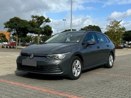 Серый Фольксваген Гольф, объемом двигателя 1.5 л и пробегом 175 тыс. км за 18700 $, фото 1 на Automoto.ua