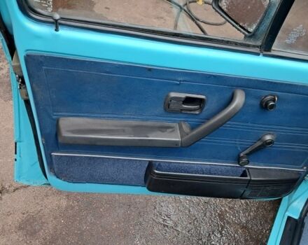 Синий Фольксваген Гольф, объемом двигателя 1.3 л и пробегом 232 тыс. км за 2500 $, фото 7 на Automoto.ua