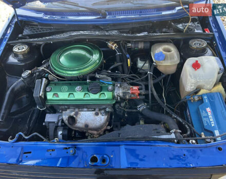 Синий Фольксваген Гольф, объемом двигателя 1.27 л и пробегом 300 тыс. км за 1550 $, фото 25 на Automoto.ua