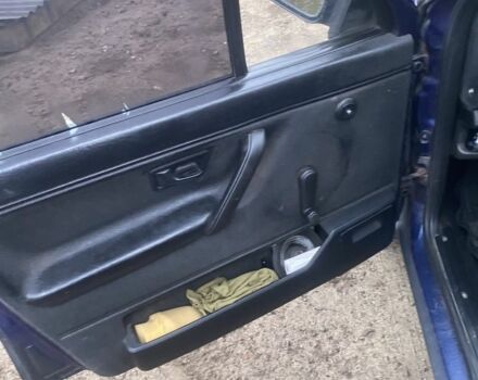 Синий Фольксваген Гольф, объемом двигателя 1.6 л и пробегом 286 тыс. км за 1500 $, фото 11 на Automoto.ua