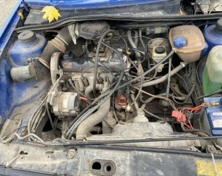 Синій Фольксваген Гольф, об'ємом двигуна 1.8 л та пробігом 400 тис. км за 1400 $, фото 3 на Automoto.ua