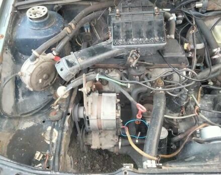 Синий Фольксваген Гольф, объемом двигателя 1.78 л и пробегом 475 тыс. км за 1220 $, фото 7 на Automoto.ua