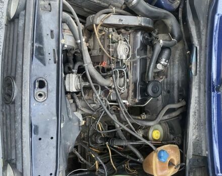 Синий Фольксваген Гольф, объемом двигателя 1.6 л и пробегом 286 тыс. км за 1500 $, фото 12 на Automoto.ua