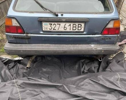 Синий Фольксваген Гольф, объемом двигателя 1.6 л и пробегом 360 тыс. км за 1000 $, фото 1 на Automoto.ua