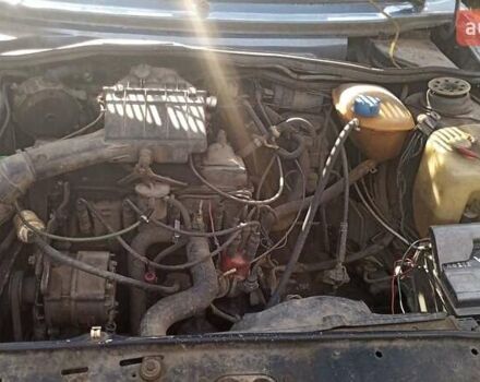 Синий Фольксваген Гольф, объемом двигателя 1.6 л и пробегом 500 тыс. км за 1500 $, фото 2 на Automoto.ua