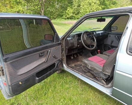 Синий Фольксваген Гольф, объемом двигателя 1.8 л и пробегом 468 тыс. км за 600 $, фото 6 на Automoto.ua