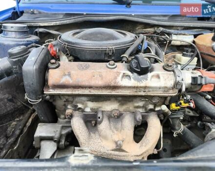 Синій Фольксваген Гольф, об'ємом двигуна 1.3 л та пробігом 714 тис. км за 1500 $, фото 5 на Automoto.ua