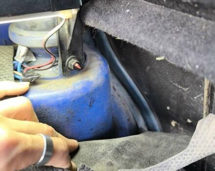 Синій Фольксваген Гольф, об'ємом двигуна 1.3 л та пробігом 714 тис. км за 1500 $, фото 11 на Automoto.ua