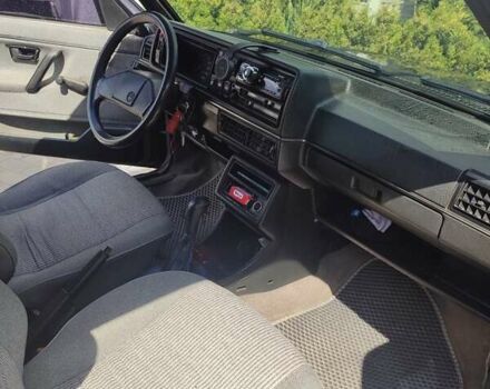 Синий Фольксваген Гольф, объемом двигателя 1.3 л и пробегом 367 тыс. км за 2100 $, фото 3 на Automoto.ua