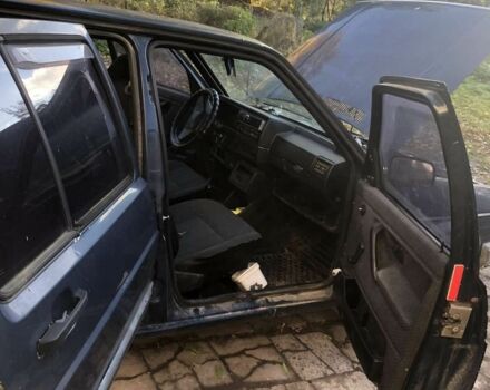 Синій Фольксваген Гольф, об'ємом двигуна 1.6 л та пробігом 300 тис. км за 500 $, фото 6 на Automoto.ua