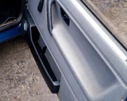 Синій Фольксваген Гольф, об'ємом двигуна 1.3 л та пробігом 200 тис. км за 1700 $, фото 11 на Automoto.ua