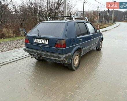 Синий Фольксваген Гольф, объемом двигателя 1.6 л и пробегом 401 тыс. км за 1650 $, фото 4 на Automoto.ua