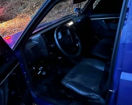 Синий Фольксваген Гольф, объемом двигателя 1 л и пробегом 2 тыс. км за 620 $, фото 6 на Automoto.ua