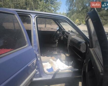 Синій Фольксваген Гольф, об'ємом двигуна 1.3 л та пробігом 300 тис. км за 397 $, фото 6 на Automoto.ua