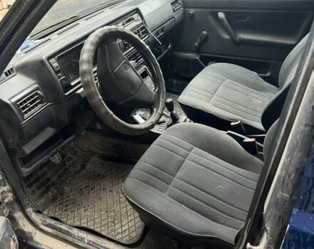 Синий Фольксваген Гольф, объемом двигателя 0 л и пробегом 170 тыс. км за 1100 $, фото 3 на Automoto.ua