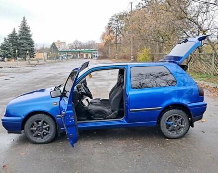 Синий Фольксваген Гольф, объемом двигателя 1.78 л и пробегом 133 тыс. км за 2800 $, фото 16 на Automoto.ua