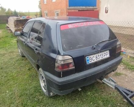 Синий Фольксваген Гольф, объемом двигателя 1.8 л и пробегом 125 тыс. км за 1600 $, фото 2 на Automoto.ua