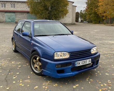 Синий Фольксваген Гольф, объемом двигателя 2.8 л и пробегом 69 тыс. км за 2200 $, фото 1 на Automoto.ua