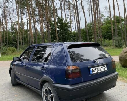 Синий Фольксваген Гольф, объемом двигателя 1.4 л и пробегом 240 тыс. км за 2150 $, фото 2 на Automoto.ua