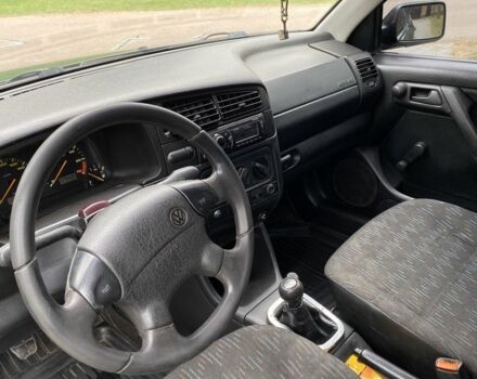 Синий Фольксваген Гольф, объемом двигателя 1.4 л и пробегом 240 тыс. км за 2150 $, фото 6 на Automoto.ua