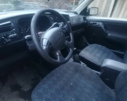 Синий Фольксваген Гольф, объемом двигателя 1.4 л и пробегом 350 тыс. км за 650 $, фото 2 на Automoto.ua