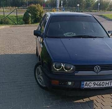 Синий Фольксваген Гольф, объемом двигателя 1.78 л и пробегом 298 тыс. км за 1999 $, фото 2 на Automoto.ua