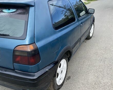 Синий Фольксваген Гольф, объемом двигателя 1.4 л и пробегом 370 тыс. км за 1500 $, фото 3 на Automoto.ua