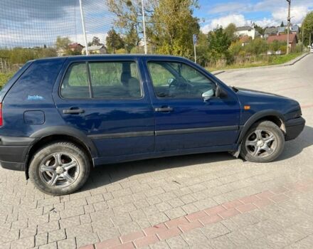 Синий Фольксваген Гольф, объемом двигателя 1.6 л и пробегом 253 тыс. км за 1550 $, фото 1 на Automoto.ua