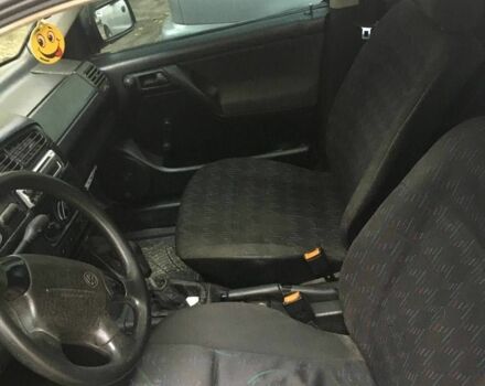 Синий Фольксваген Гольф, объемом двигателя 1.8 л и пробегом 220 тыс. км за 1500 $, фото 4 на Automoto.ua