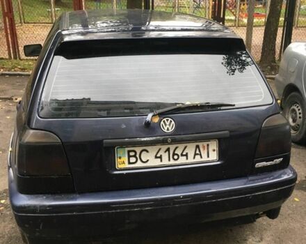 Синий Фольксваген Гольф, объемом двигателя 1.8 л и пробегом 220 тыс. км за 1500 $, фото 5 на Automoto.ua