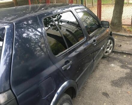 Синий Фольксваген Гольф, объемом двигателя 1.8 л и пробегом 220 тыс. км за 1500 $, фото 1 на Automoto.ua