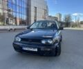 Синий Фольксваген Гольф, объемом двигателя 1.6 л и пробегом 333 тыс. км за 2000 $, фото 1 на Automoto.ua