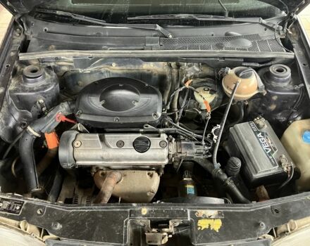 Синій Фольксваген Гольф, об'ємом двигуна 1.6 л та пробігом 3 тис. км за 1600 $, фото 3 на Automoto.ua