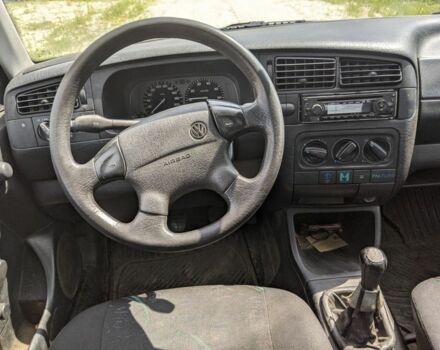 Синій Фольксваген Гольф, об'ємом двигуна 1.6 л та пробігом 250 тис. км за 750 $, фото 4 на Automoto.ua