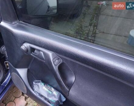 Синий Фольксваген Гольф, объемом двигателя 1.6 л и пробегом 300 тыс. км за 2800 $, фото 13 на Automoto.ua