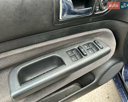 Синій Фольксваген Гольф, об'ємом двигуна 1.39 л та пробігом 218 тис. км за 3650 $, фото 22 на Automoto.ua