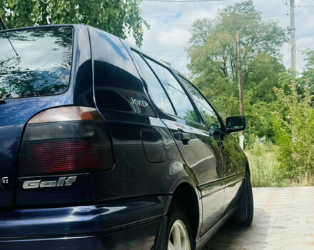 Синий Фольксваген Гольф, объемом двигателя 1.78 л и пробегом 60 тыс. км за 4000 $, фото 3 на Automoto.ua