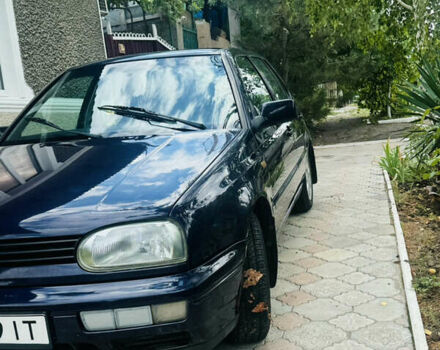 Синий Фольксваген Гольф, объемом двигателя 1.78 л и пробегом 60 тыс. км за 4000 $, фото 1 на Automoto.ua