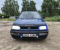 Синий Фольксваген Гольф, объемом двигателя 1.6 л и пробегом 289 тыс. км за 950 $, фото 1 на Automoto.ua