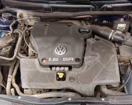 Синий Фольксваген Гольф, объемом двигателя 1.6 л и пробегом 346 тыс. км за 2300 $, фото 31 на Automoto.ua