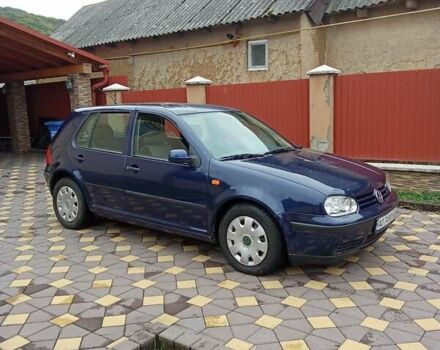 Синий Фольксваген Гольф, объемом двигателя 1.6 л и пробегом 346 тыс. км за 2300 $, фото 33 на Automoto.ua